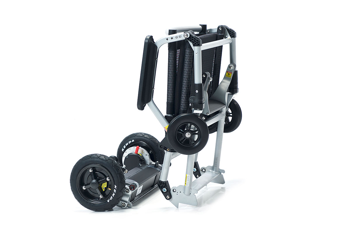 조이라이더 분리형- 접이식 경량 노인전동차 본체 분리시 12kg/ 9.5kg로 노인이 적재가능한 경량무게 ,미국개발 대만생산 파나소닉 배터리적용 .아트원무빙체어 본사 시승 - 상세 이미지 3