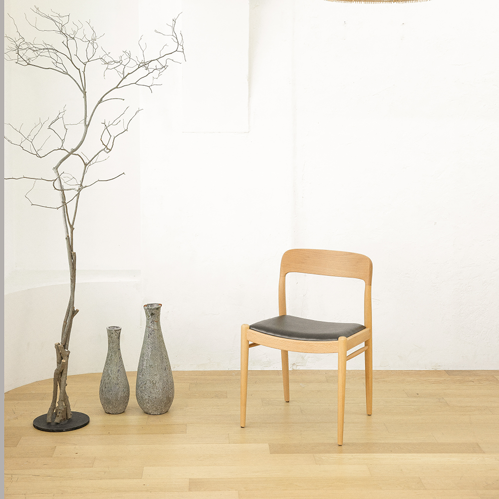 [우드/식탁용] 스탠다드 체어 Y3-40 - 원목체어 우드의자 카페체어 디자인 모던 Natural, Walnut - 상품 이미지