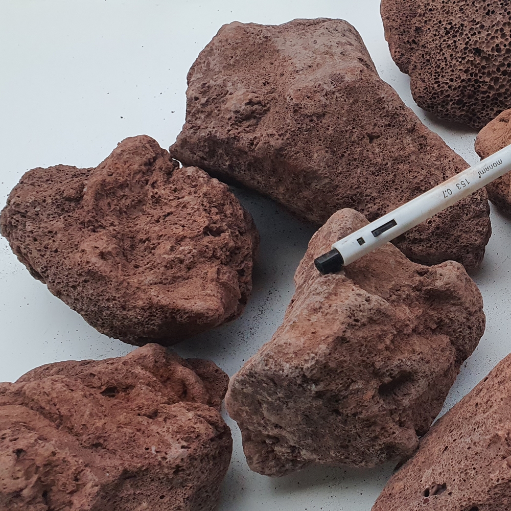붉은화산석 주먹돌80-150mm 3kg(1봉)/용암돌 - 상품 이미지
