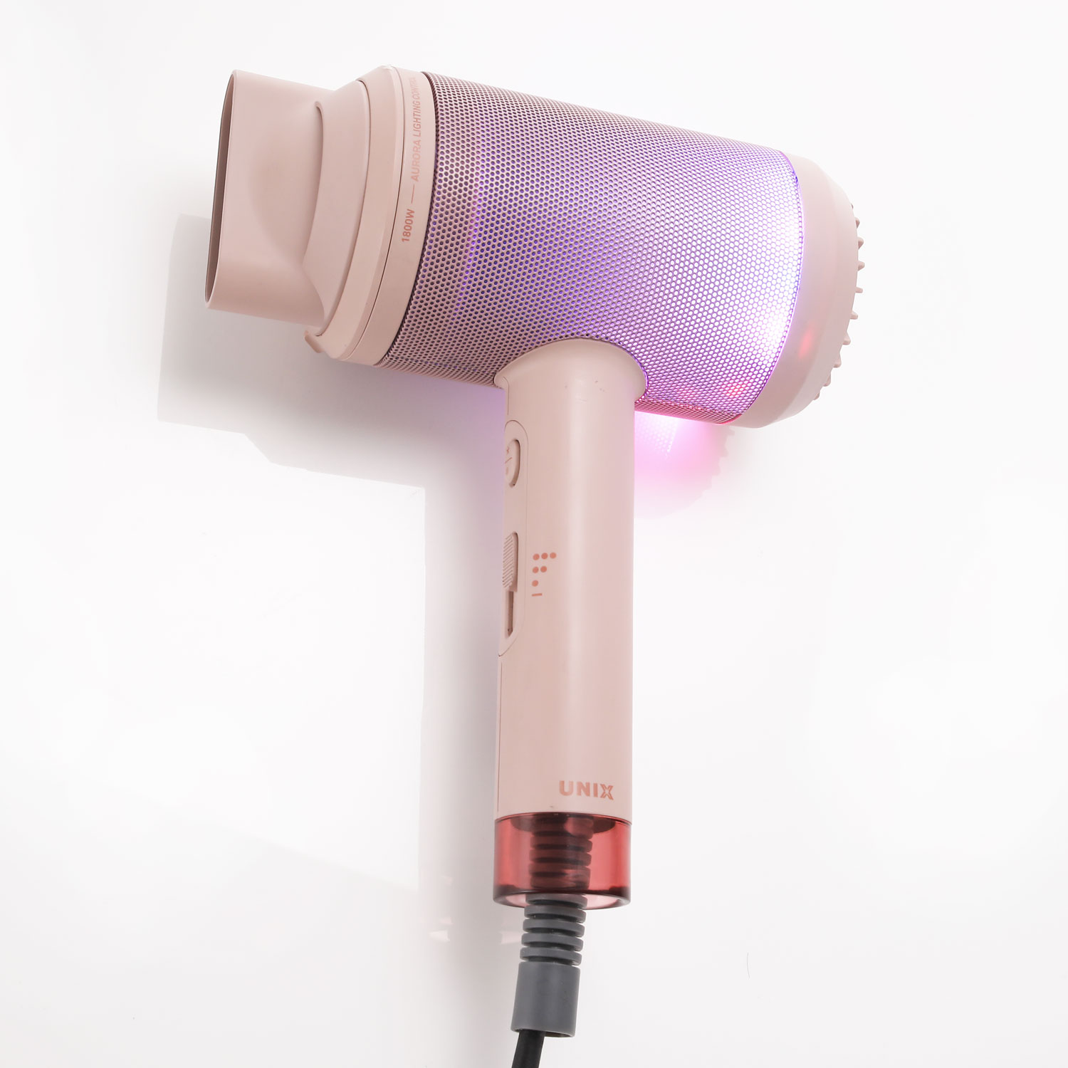 유닉스 오브제 헤어 드라이기 사용 모습