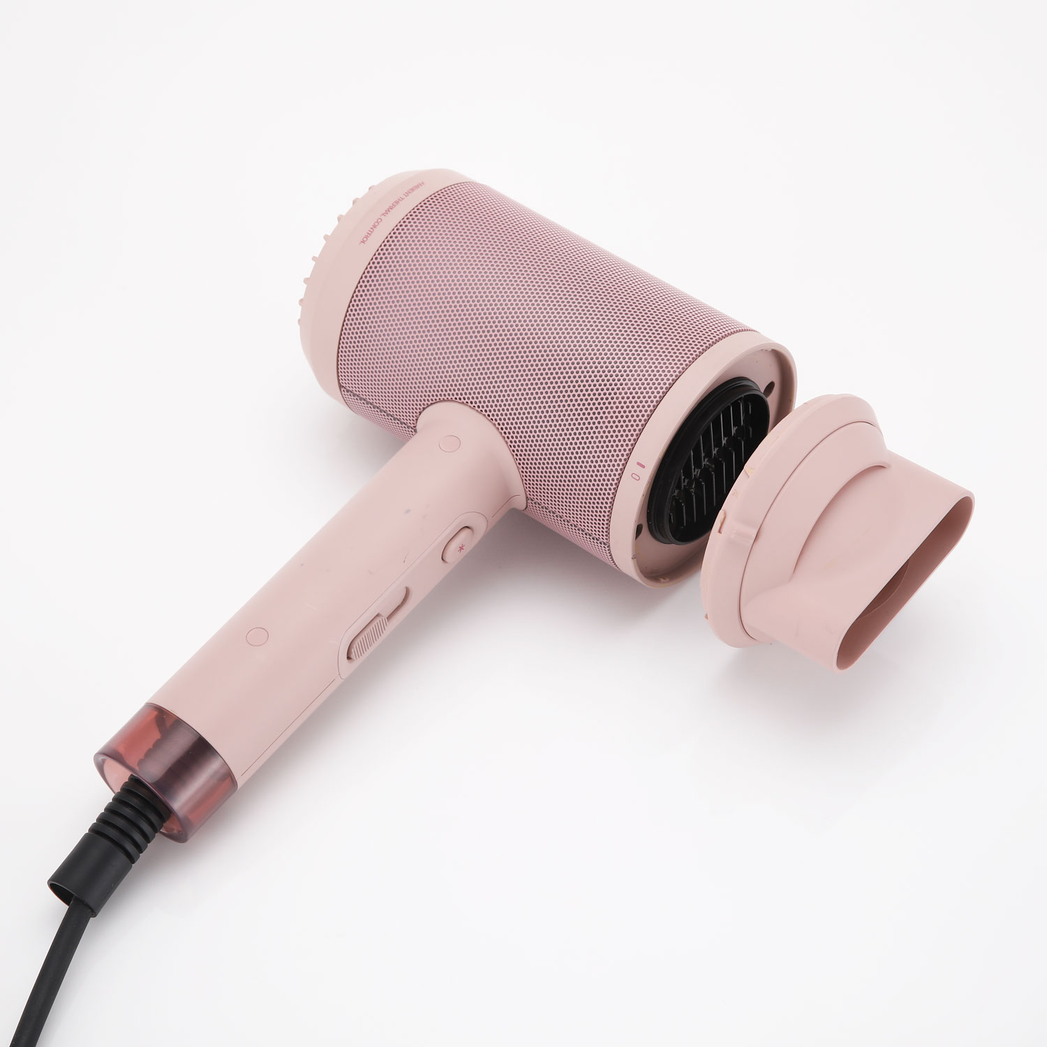 유닉스 오브제 헤어 드라이기 테이블 위 모습