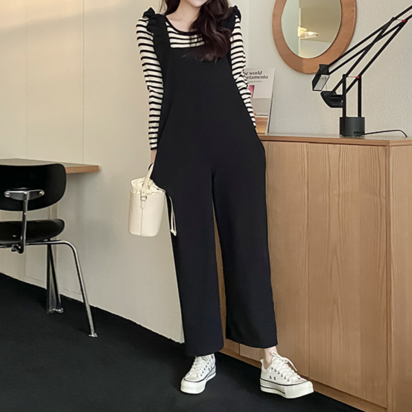 (국내제작)꾸안꾸 무드의 프릴서스펜더로 포인트를 준 와이드핏 데일리 점프슈트 op10682 - 상품 이미지