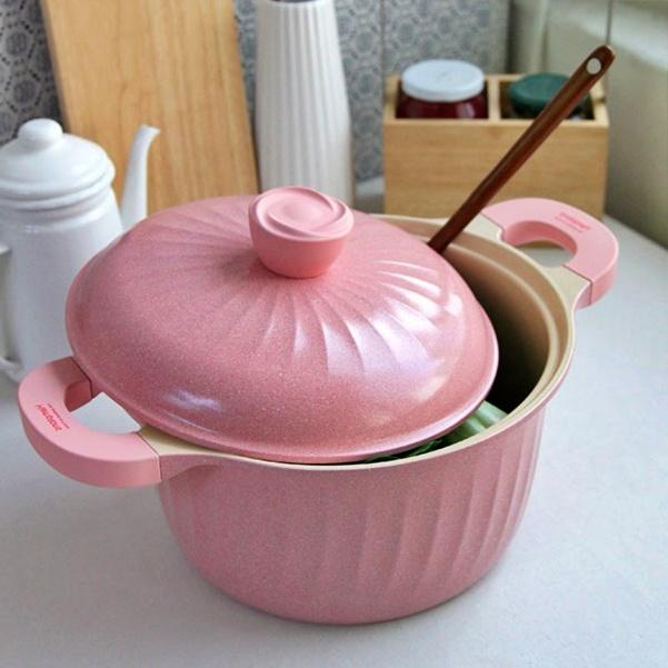 인덕션용 뚝배기 핑크 손잡이 내열 통주물 논스틱 인덕션 냄비 돼지 계란찜 된장 IH