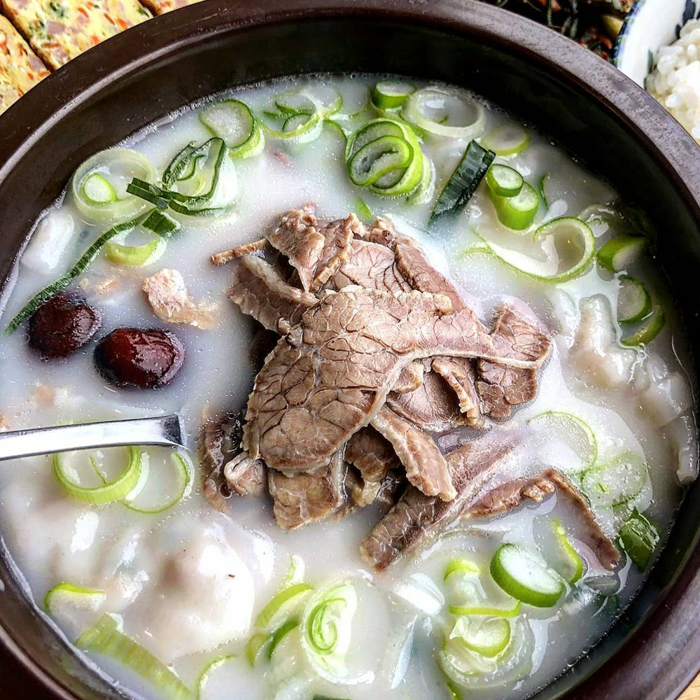 여주 우정옥 한우 곰탕 1kg(2인분) 몸보신 사골육수 선물세트 - 상세 이미지 3