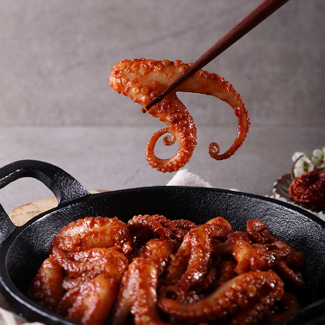 [27일까지 5+1]송쭈집 쭈꾸미 떡볶이 밀키트 550g 쫀득쌀떡 오리지널맛 집밥 홈파티 캠핑 간편조리 맛집 퀄리티 레스토랑 에디션 한정판 상세 이미지 3