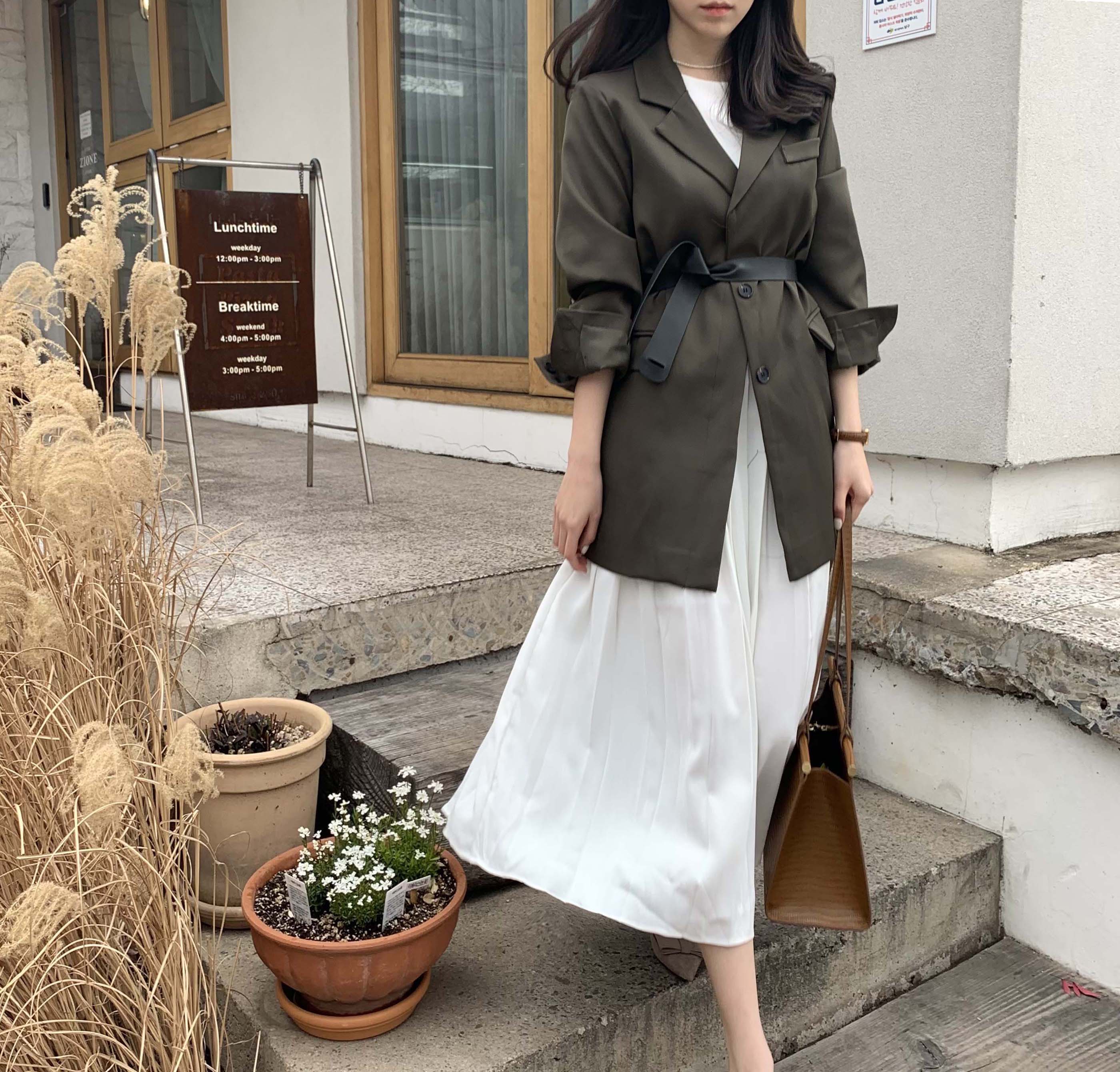 잇츠 라운드넥 긴팔 봄 루즈핏 오버핏 플리츠 레이어드 a라인 데일리 롱 원피스 - 상세 이미지 4