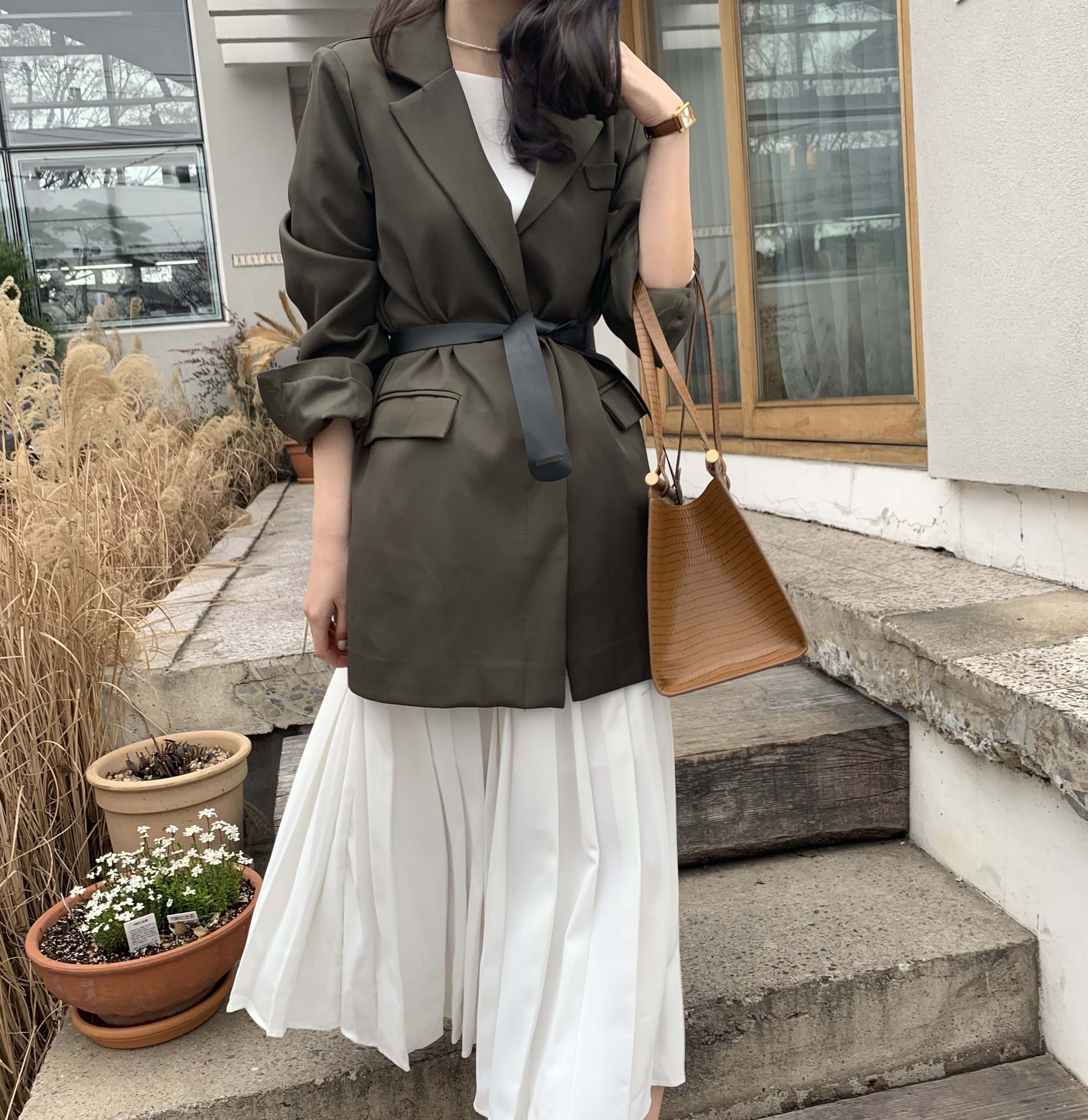 잇츠 라운드넥 긴팔 봄 루즈핏 오버핏 플리츠 레이어드 a라인 데일리 롱 원피스 - 상세 이미지 5
