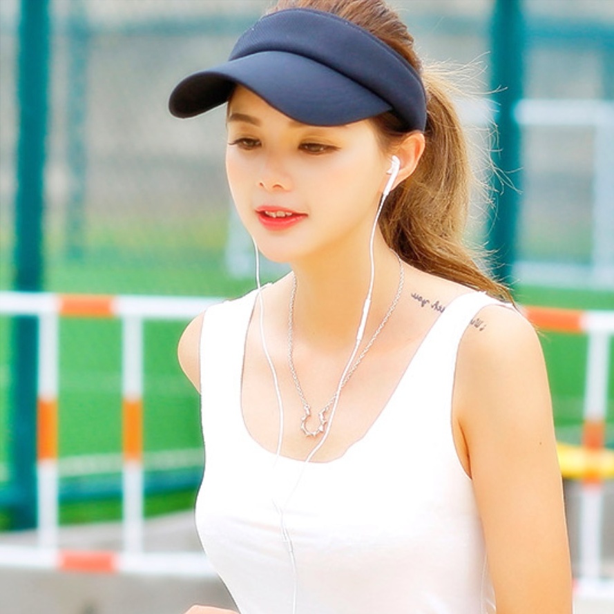 여자 캡 연예인 여성 테니스 모자 야구 베이스볼 마라톤 런닝맨 화이트 블랙 검은 흰색