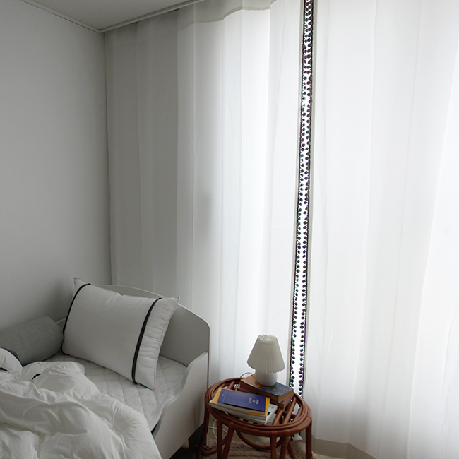 화이트암막폼폼커튼 아이방 아기방 유아 가리개커튼