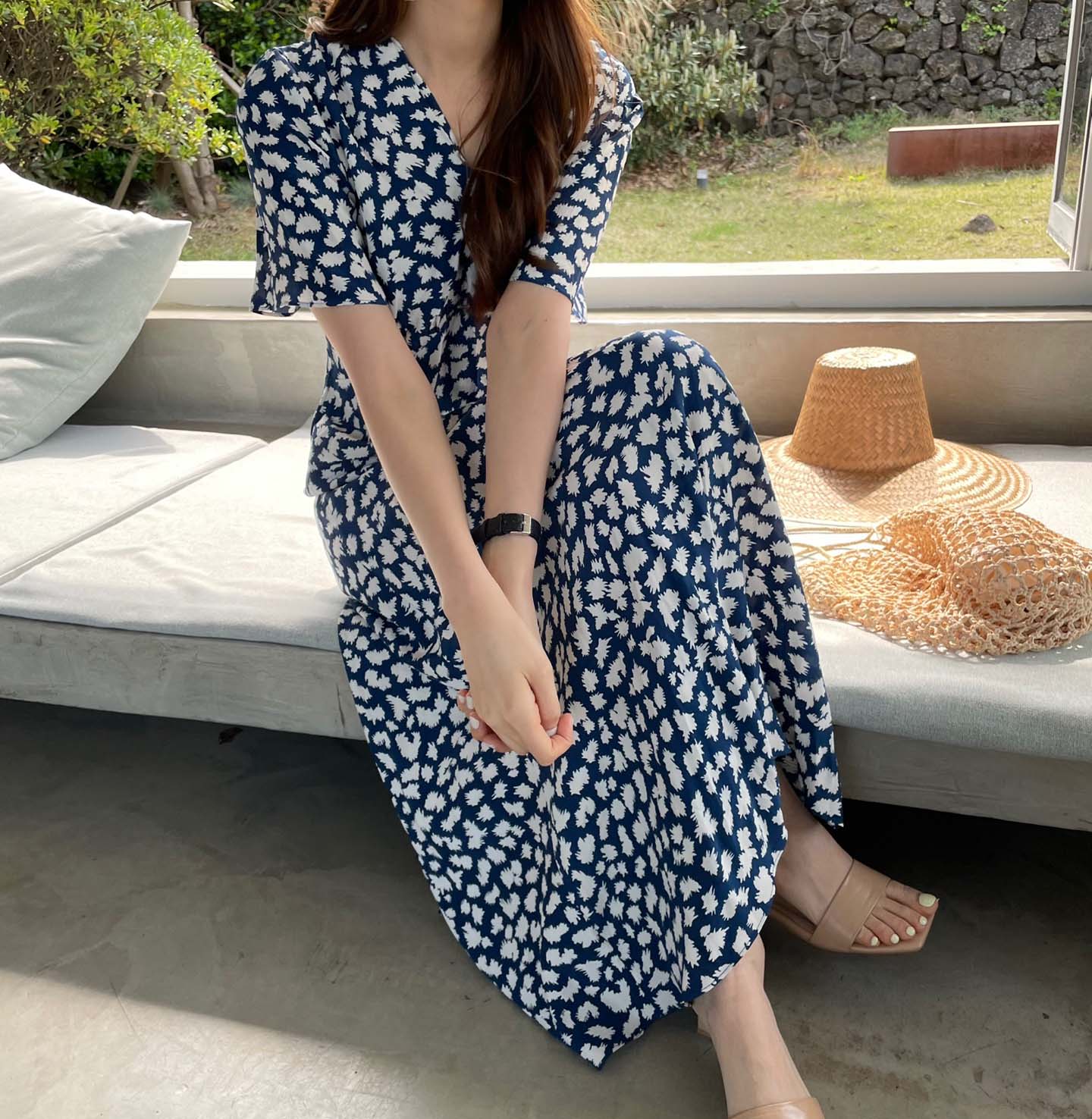 (자체제작)메이플 나염 패턴 플라워 여리핏 반팔 브이넥 셔링 a라인 플레어 맥시 롱 원피스(그린,블루,블랙) 이미지 2