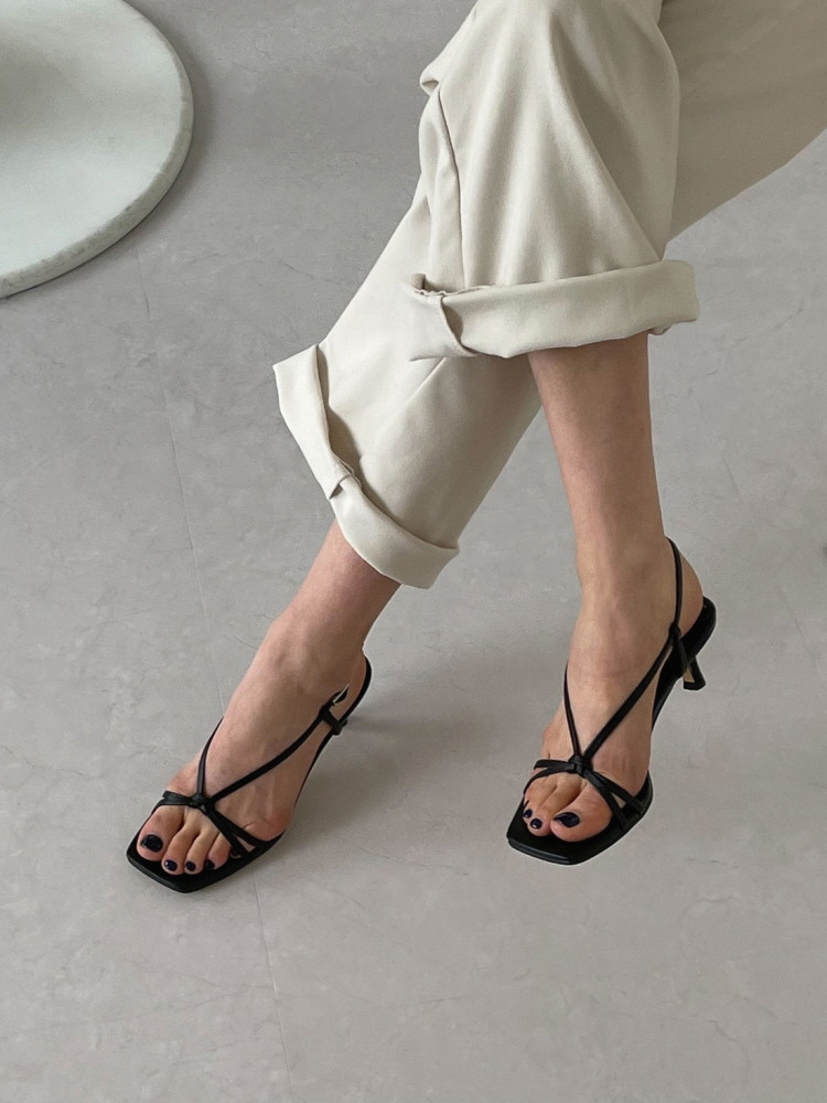 센트리 스트랩 5cm 미들굽 샌들 힐 상세 이미지 4