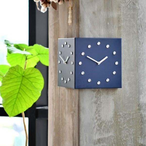 양면 벽걸이 코너 시계 공간활용 벽시계 건전지 흡착 부착식 접착식 사각 고급 무선 무소음