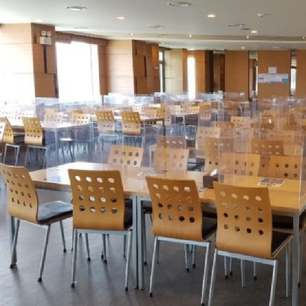 ㄷ자형 코로나 칸막이 투명 아크릴 차단막 아크릴 가리개 학원용 책상용 학교용 가림막