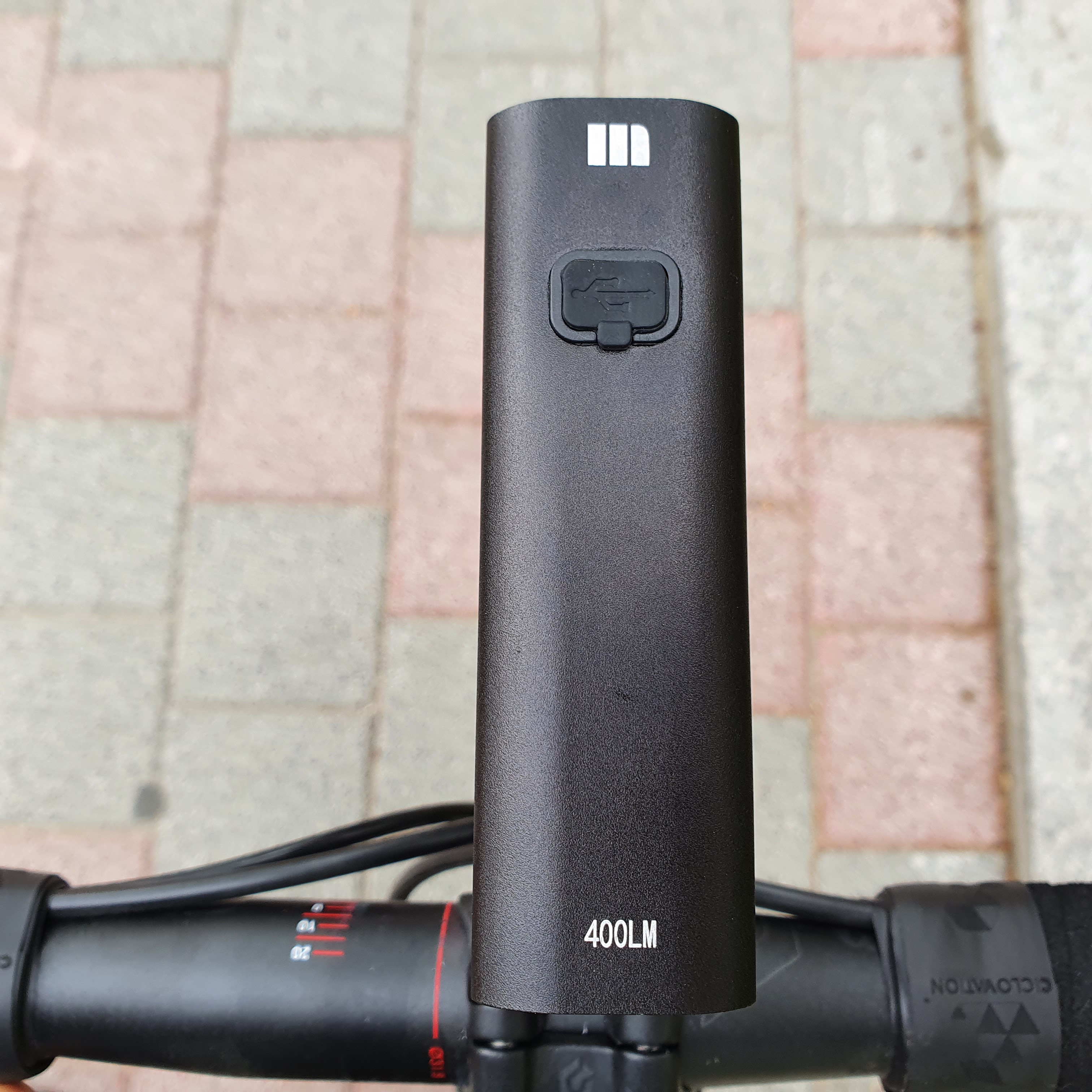 엠모터스 M400 400루멘 자전거 전조등 로드용 고프로 가민브라켓 호환 MTB 로드 전기 자전거 - 상세 이미지 5