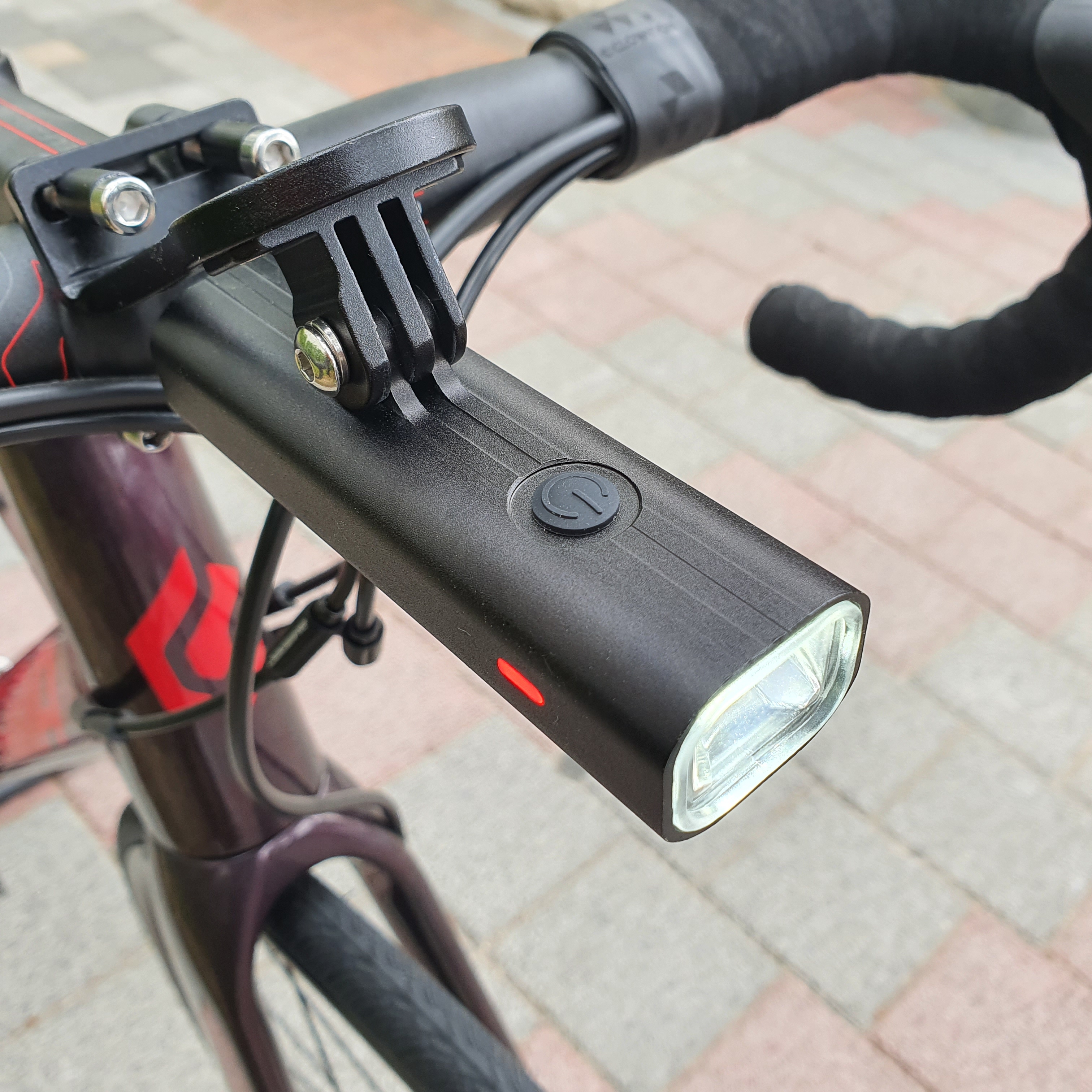 엠모터스 M400 400루멘 자전거 전조등 로드용 고프로 가민브라켓 호환 MTB 로드 전기 자전거 - 상세 이미지 3
