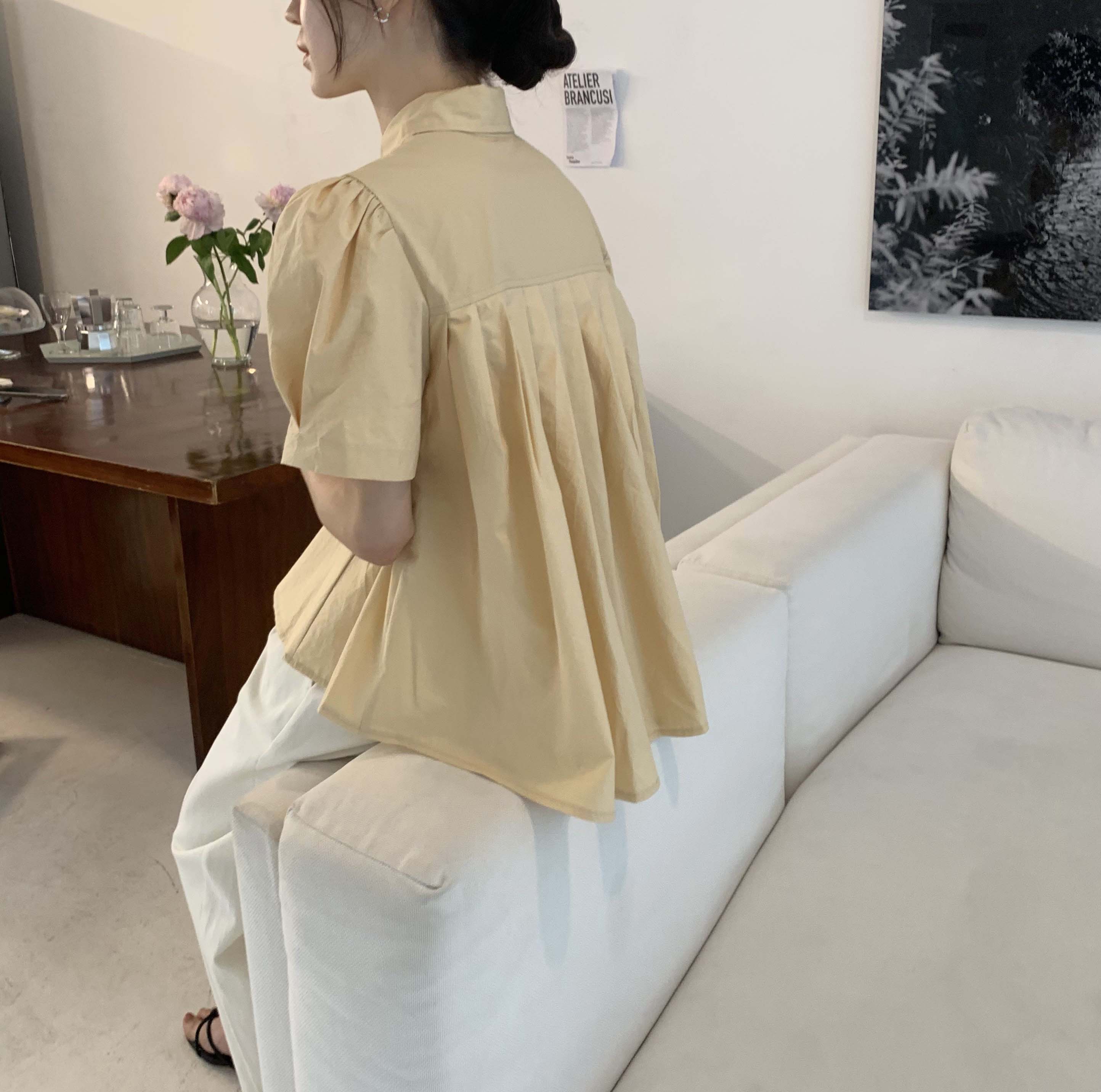 타미 퍼프 뒷주름 플리츠 셔츠 셔링 반팔 카라넥 언발 플리츠 퍼프 블라우스(4color) 이미지 3