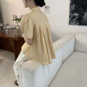 타미 퍼프 뒷주름 플리츠 셔츠 셔링 반팔 카라넥 언발 플리츠 퍼프 블라우... 착용 후기 | 사이즈/핏 총정리 - 상품 이미지 3