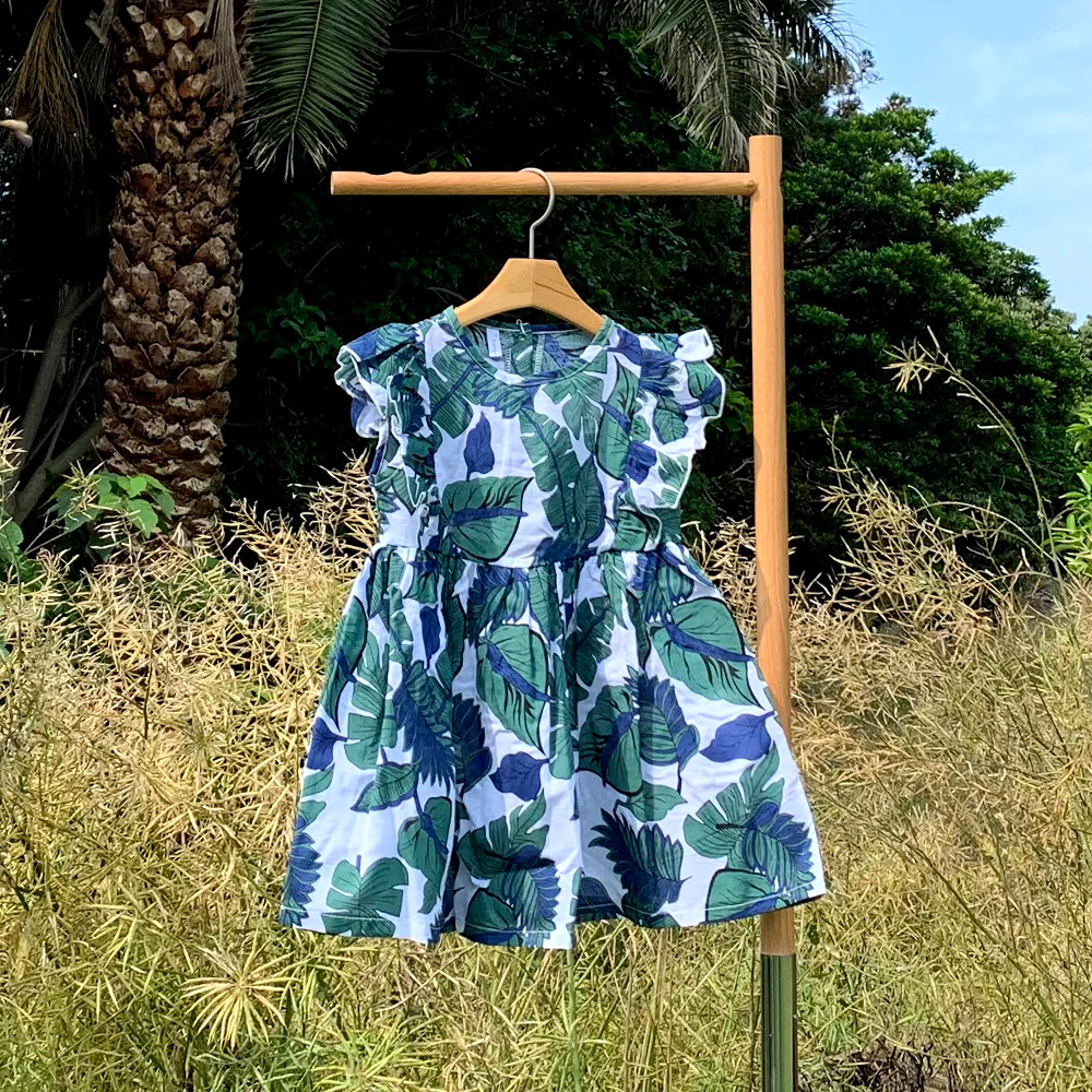 수원피스 트로피칼 여아 아동 그린 보통핏 린넨 야자수 나무 미디 나시 프릴