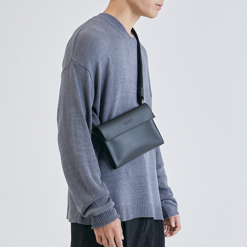 내셔널 퍼블리시티 NEWPORT LX 미니크로스백 사코슈