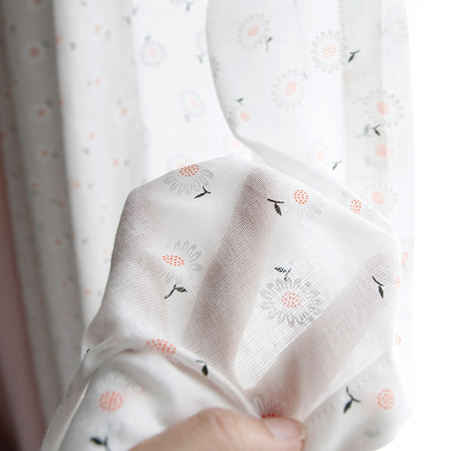 바람꽃 거즈 여름 아이방 맞춤제작 빈티지 꽃무늬 하늘하늘 속커튼