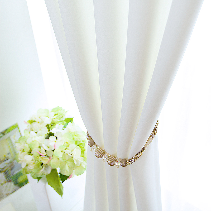 크림 화이트 세미 암막커튼 나비주름 거실 작은방 방한 가로135 높이170