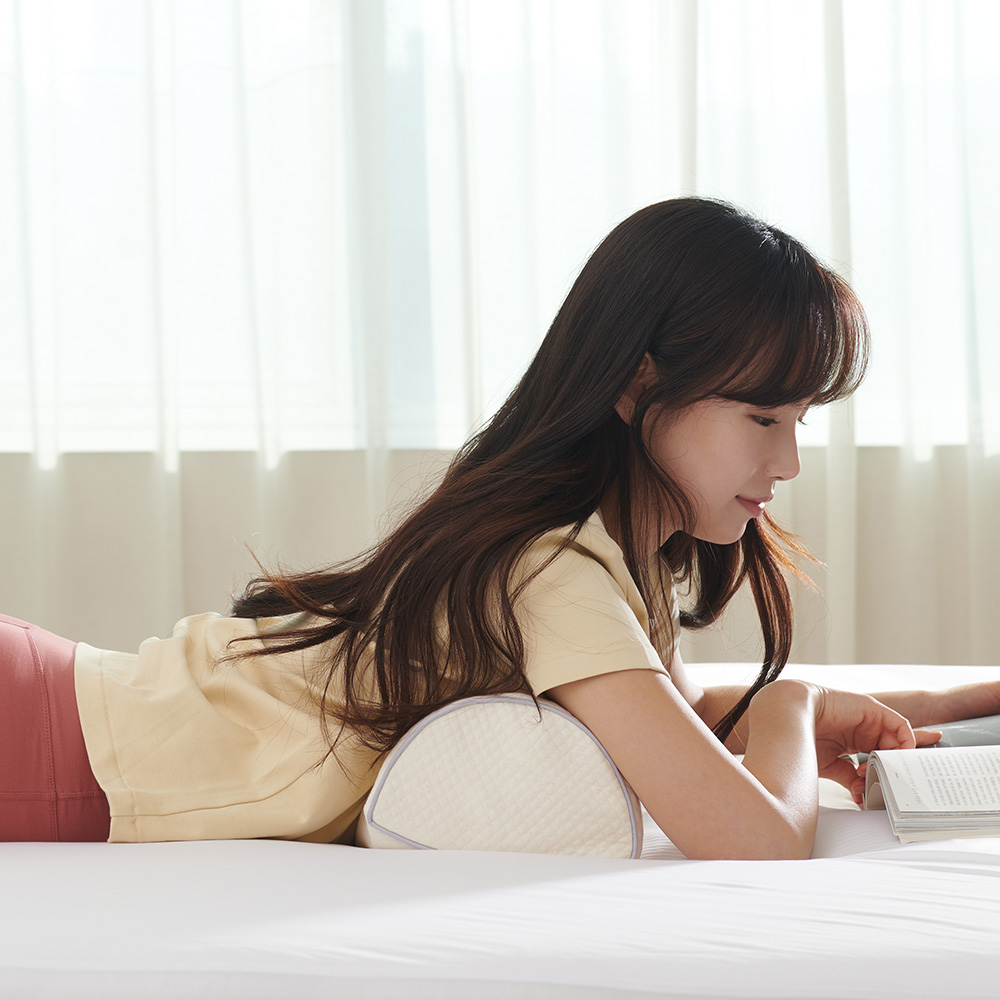 슬립스파 라텍스 다리베개 쿠션 종아리 무릎 발베개 다리올리고자기