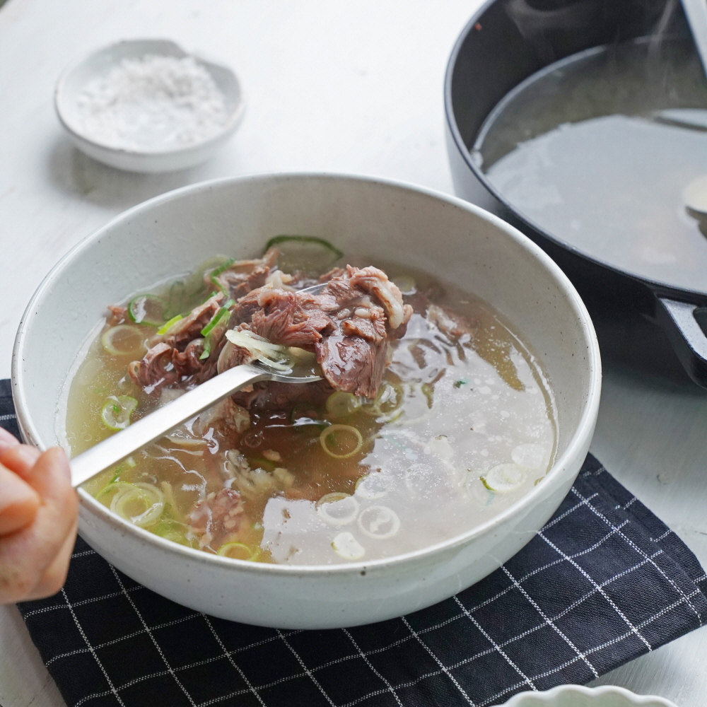 [남대문 맛집] 금성관 한우나주곰탕 700g, 100% 한우 고기곰탕 맑은 육수 택배 캠핑 - 상세 이미지 4