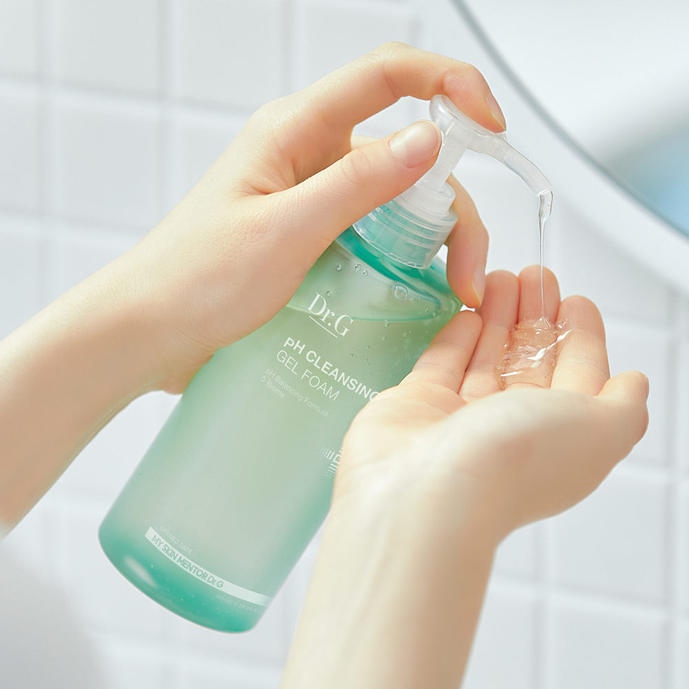 [9월네이버PICK]닥터지 약산성 클렌징 젤 폼 300mL - 상세 이미지 2