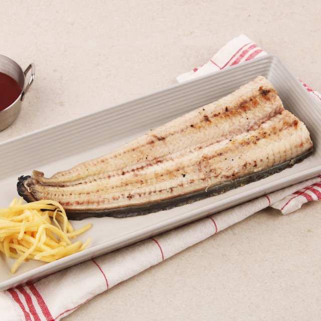 고창군수협 풍천 민물 장어 1kg(손질 후 600-750g내외) 소스 동봉 당일 손질 - 상세 이미지 2