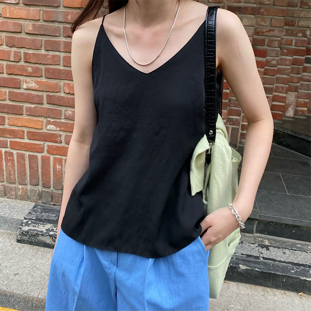 오버무드 여성 여름 린넨 브이넥 민소매 이너 끈 슬리브리스 나시 - 상세 이미지 3