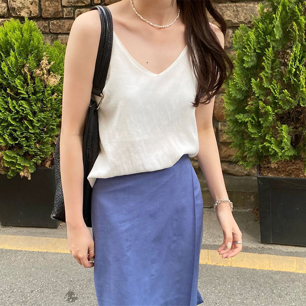 오버무드 여성 여름 린넨 브이넥 민소매 이너 끈 슬리브리스 나시 - 상세 이미지 5