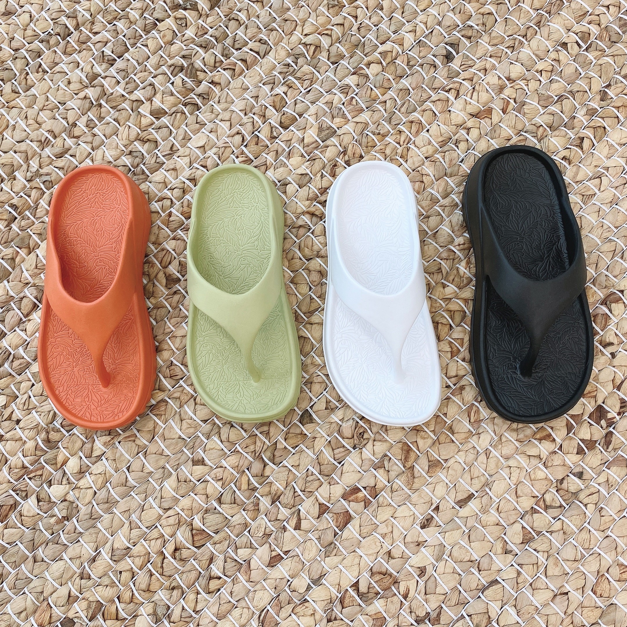 여성 키높이 통굽 쪼리 여름 플립플랍 말랑 젤리 데일리 푹신한 커플 아쿠아 쿠션 슬리퍼