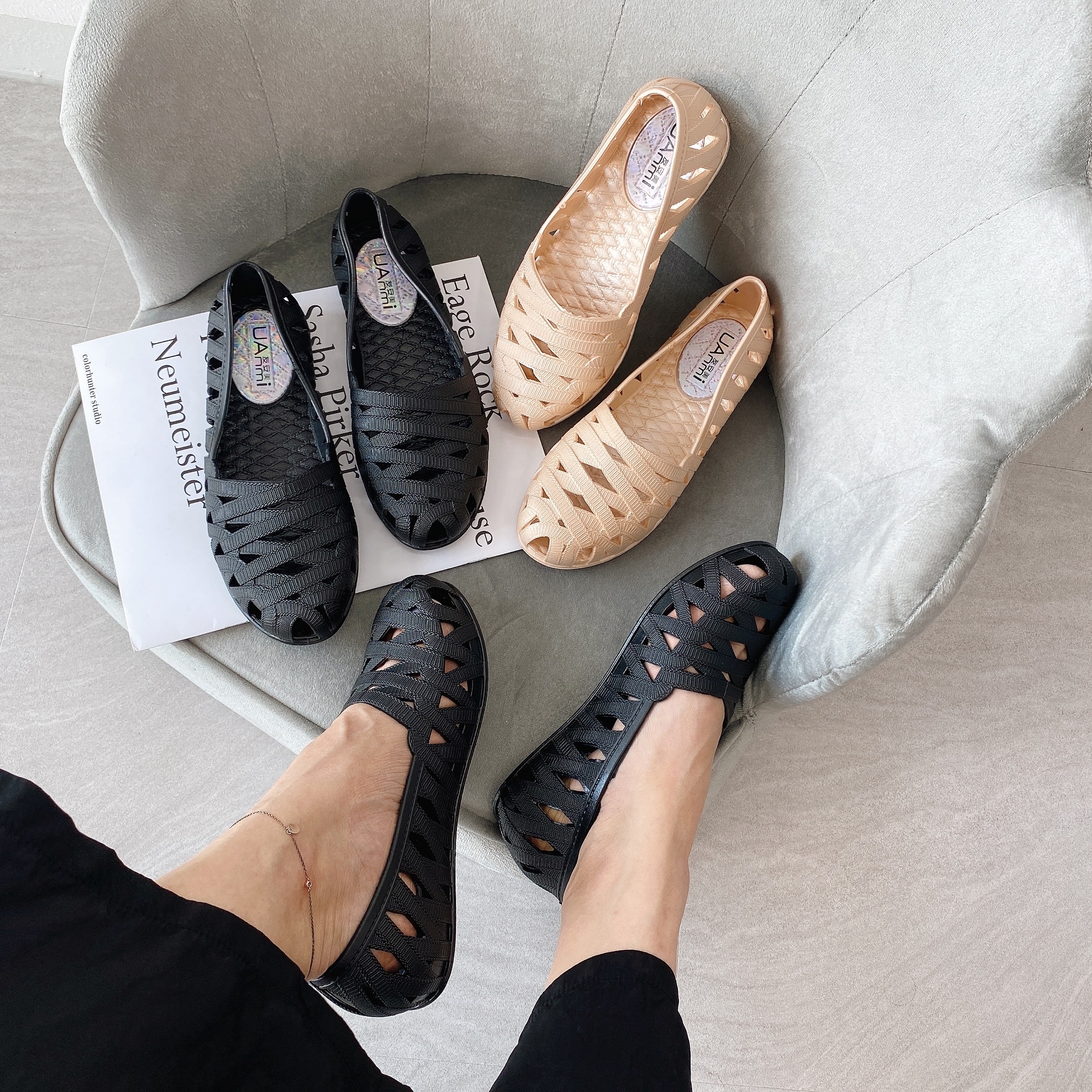 여름 여성 젤리 샌들 플랫 슈즈 데일리 비오는날 비올때 장마철 편한 신발