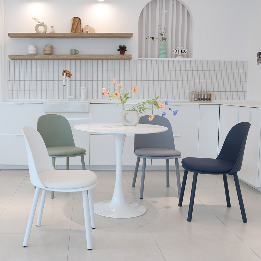 RM디자인 페이톤 예쁜 홀덤바 마카롱 플라스틱 인테리어 카페 의자