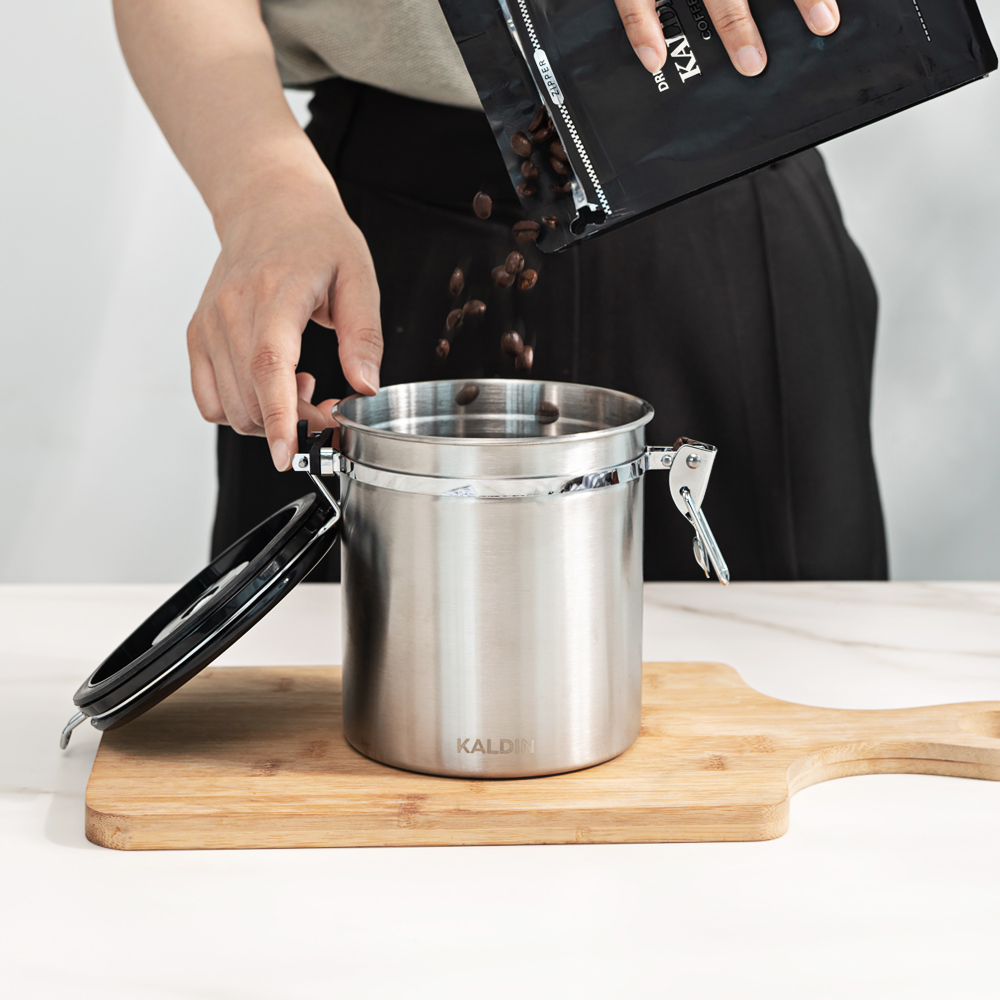 칼딘 아로마밸브 스텐 원두보관통 분쇄 커피 밀폐 용기 원두 캐니스터 1.4L+스텐 스푼 - 상세 이미지 3