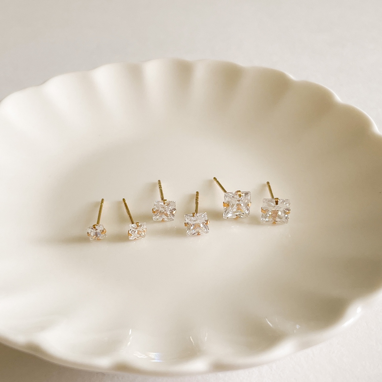 14k 베이직 네모 큐빅 귀걸이 - 3mm 4mm 심플 데일리 귓볼 사각 선물 - 상세 이미지 2