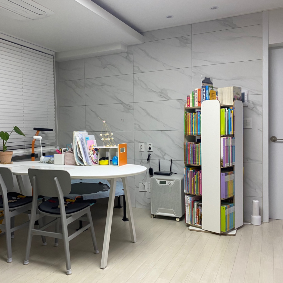 회전책장 아기책장  유아 어린이  키즈 포미르 4단 암스텔 화이트