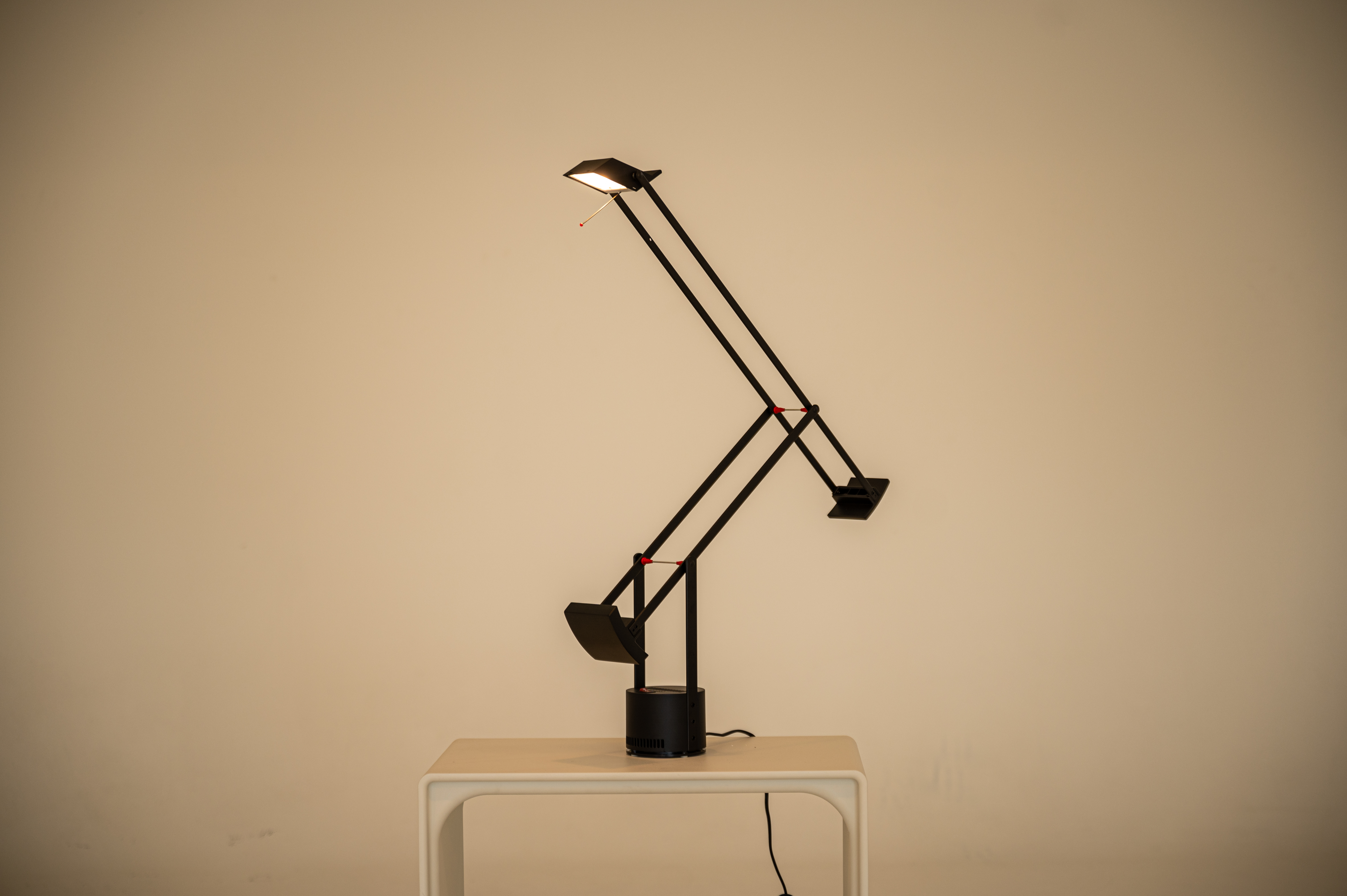 아르테미데 티지오 Artemide TIZIO Table Lamp 테이블 램프