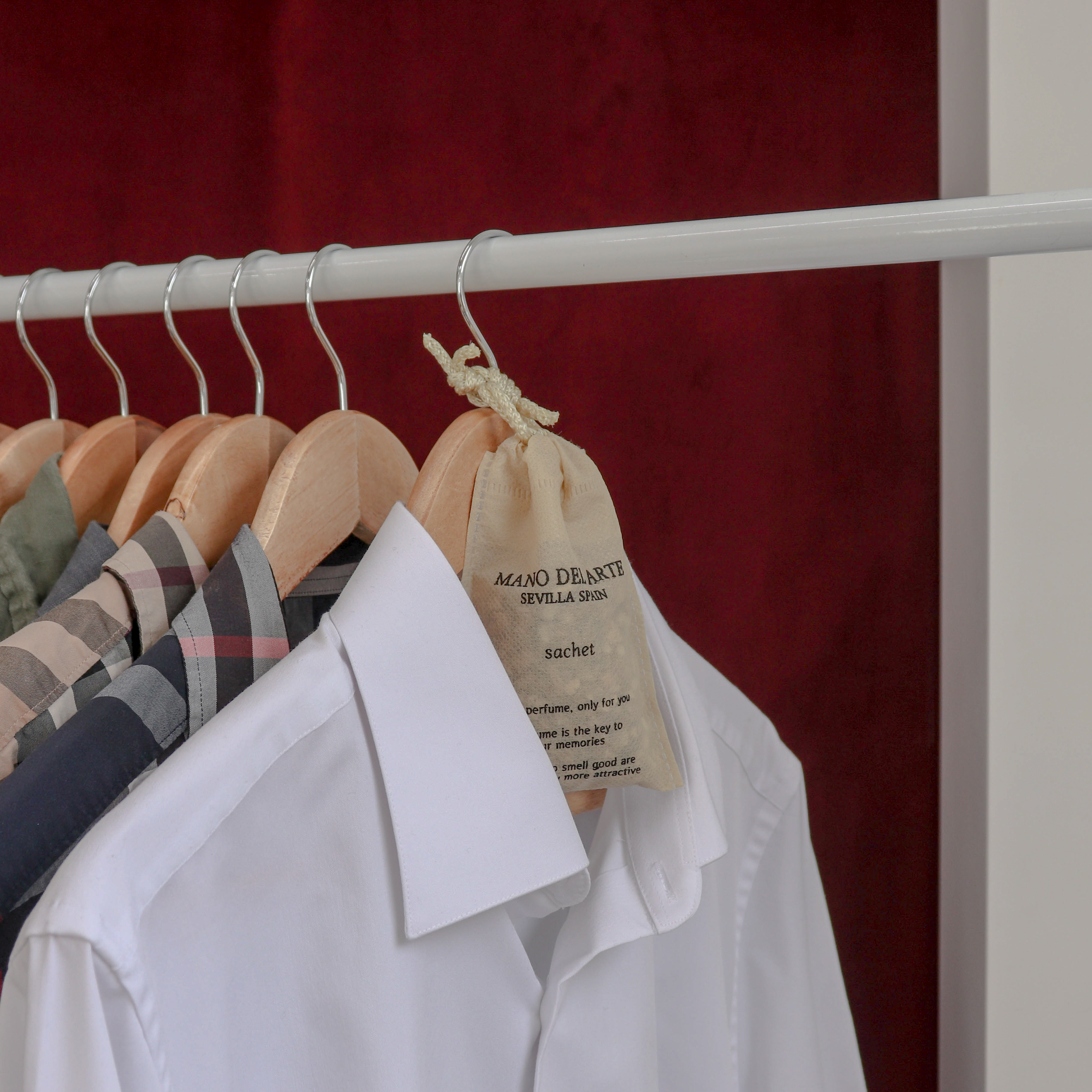 샤쉐 옷장 방향제 탈취 냄새제거 사쉐 걸이형 방향제 블랙베리앤베이, 25g, 3개