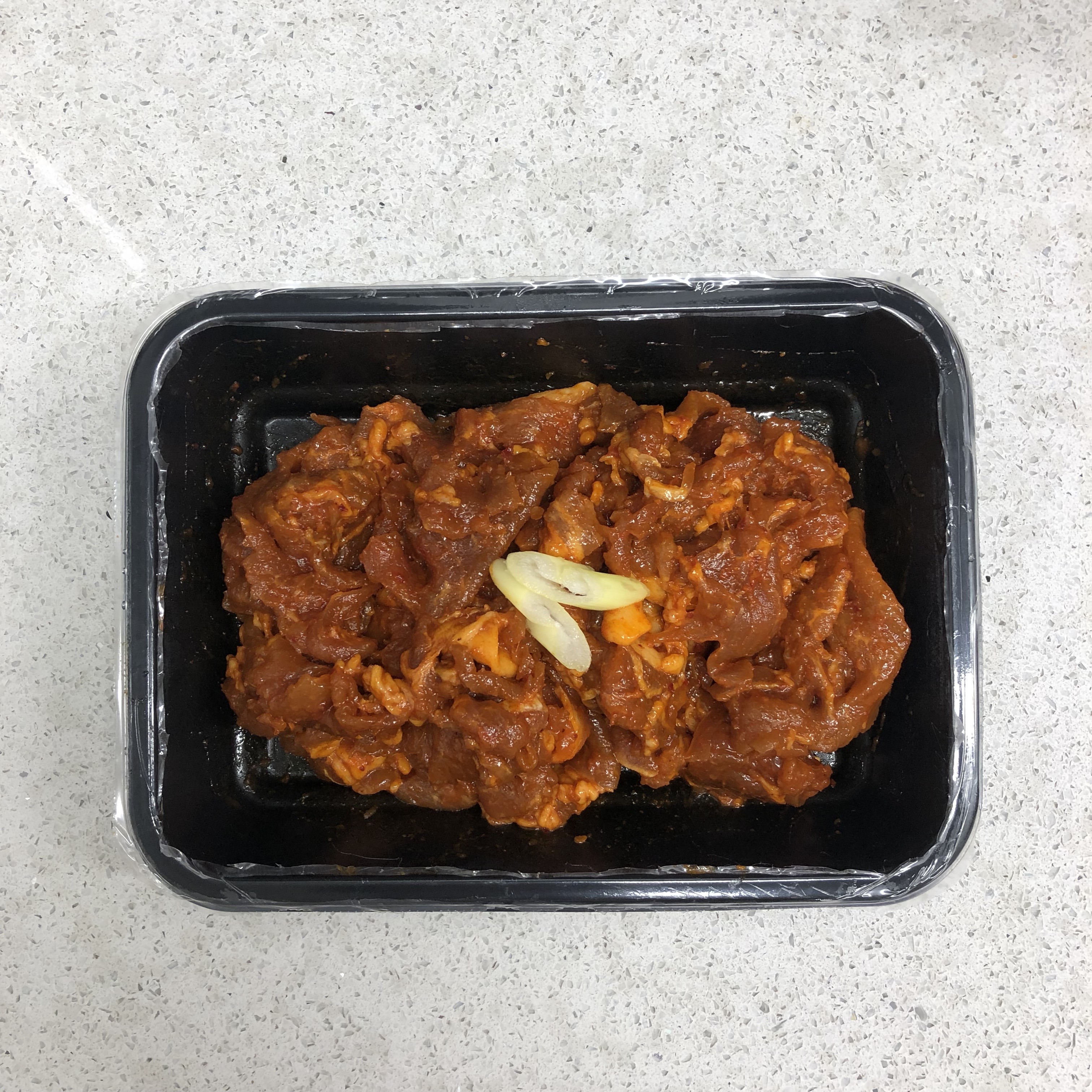 마장동고기팩트 국내산 주물럭 한돈 제육볶음 초간단 밀키트 양념 돼지고기 500g - 상세 이미지 3