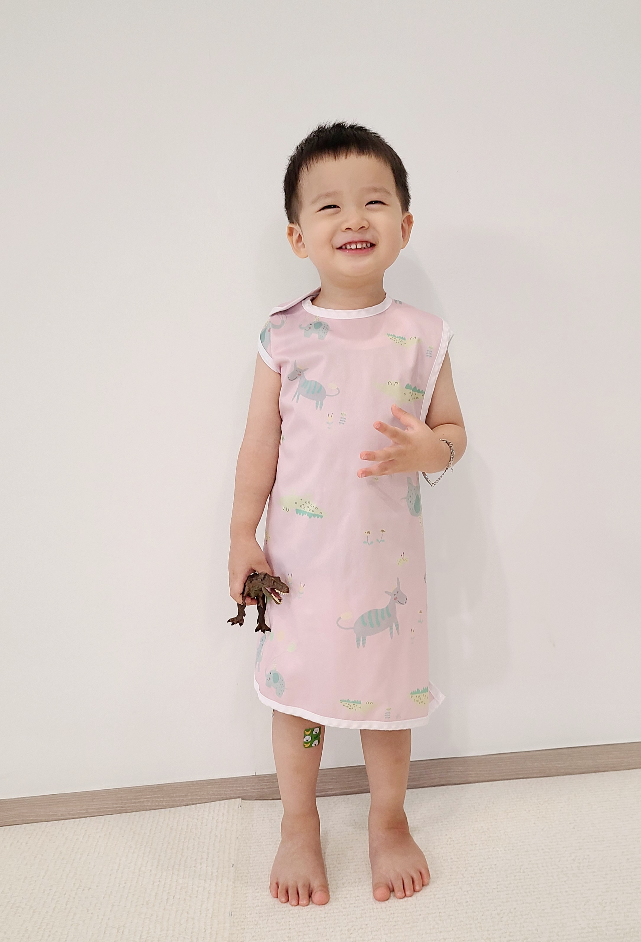 자기주도 턱받이 이유식 아기 식탁일체형 초기 방수 이유식가운 유아 여름 나시 부분커버 핑크 애니멀