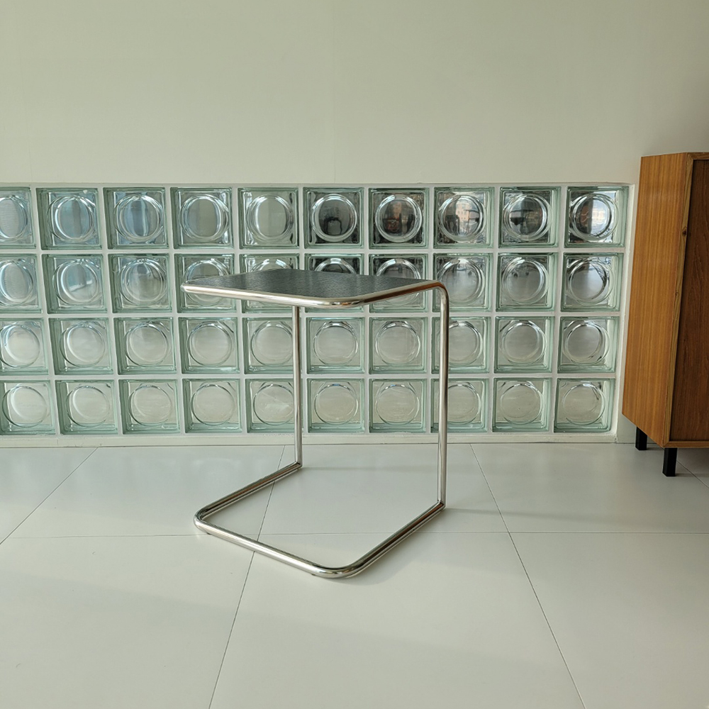 CH4. 사이드테이블  바우하우스 디자인 강철관튜브테이블 마르셀브로이어