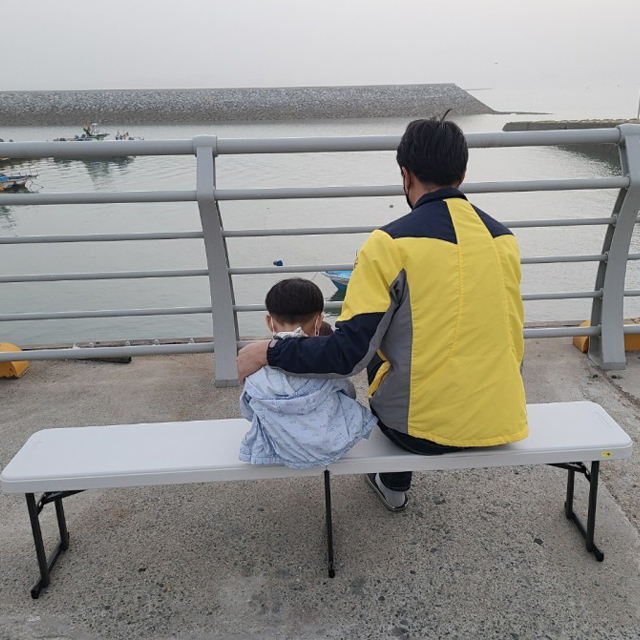 브로몰딩 접이식 벤치 수납 벤치 공간활용 벤치 추천