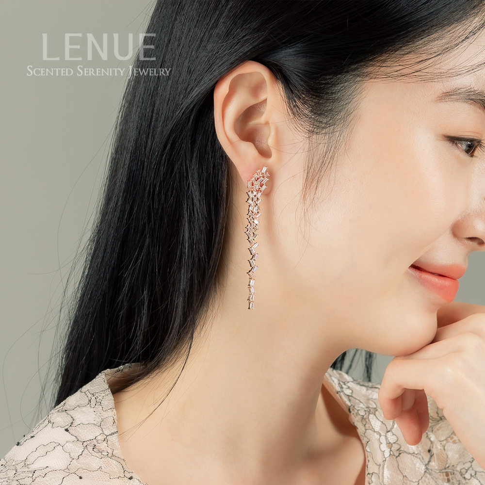 [레뉴] 브릴리앙 부케 귀걸이 / 실버침 화려한 셀프웨딩 결혼식 피로연 연말 파티 모임 - 상세 이미지 2