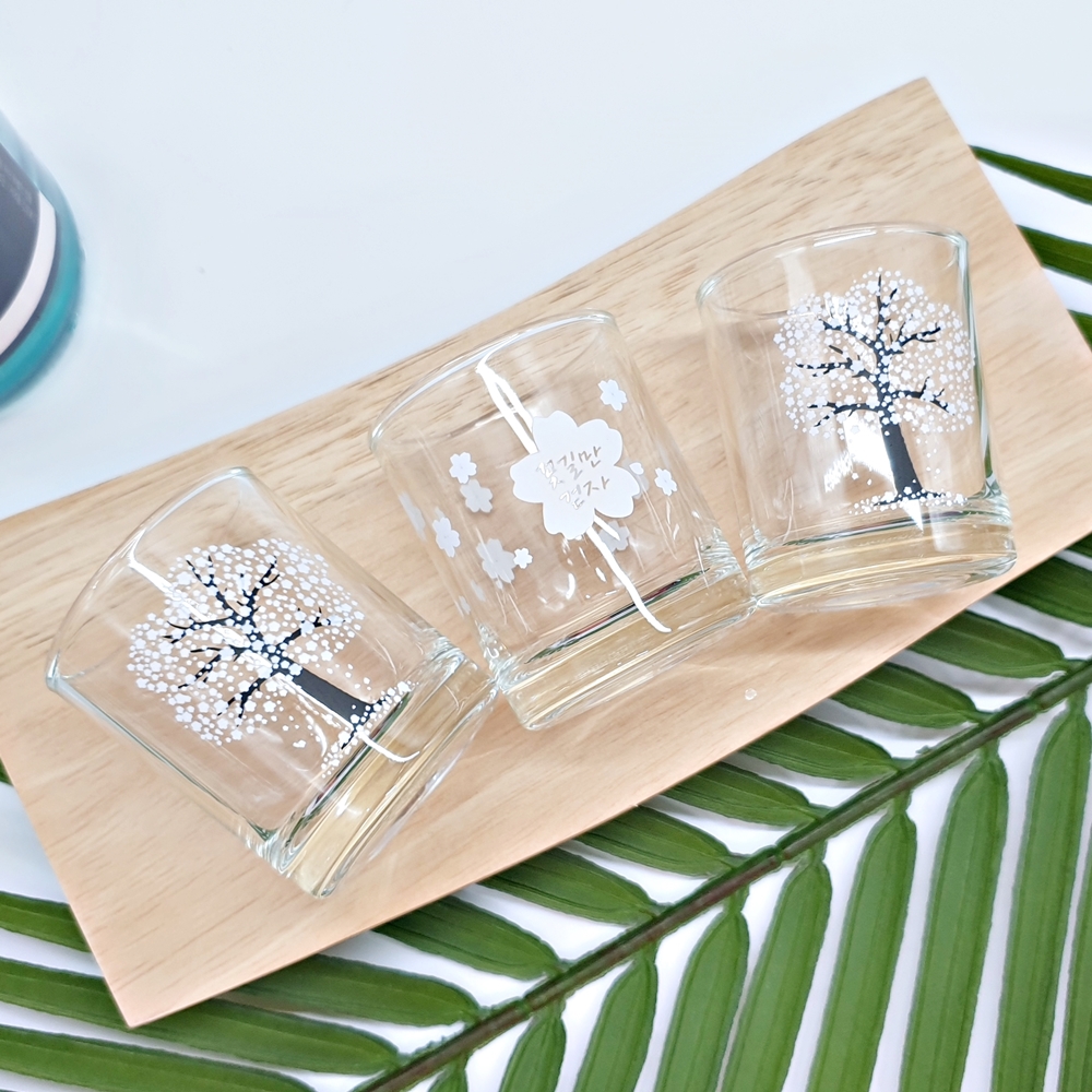 벚꽃 소주잔 변색 술잔 집들이선물 색이변하는 주문 제작 변온 시온 인생술잔