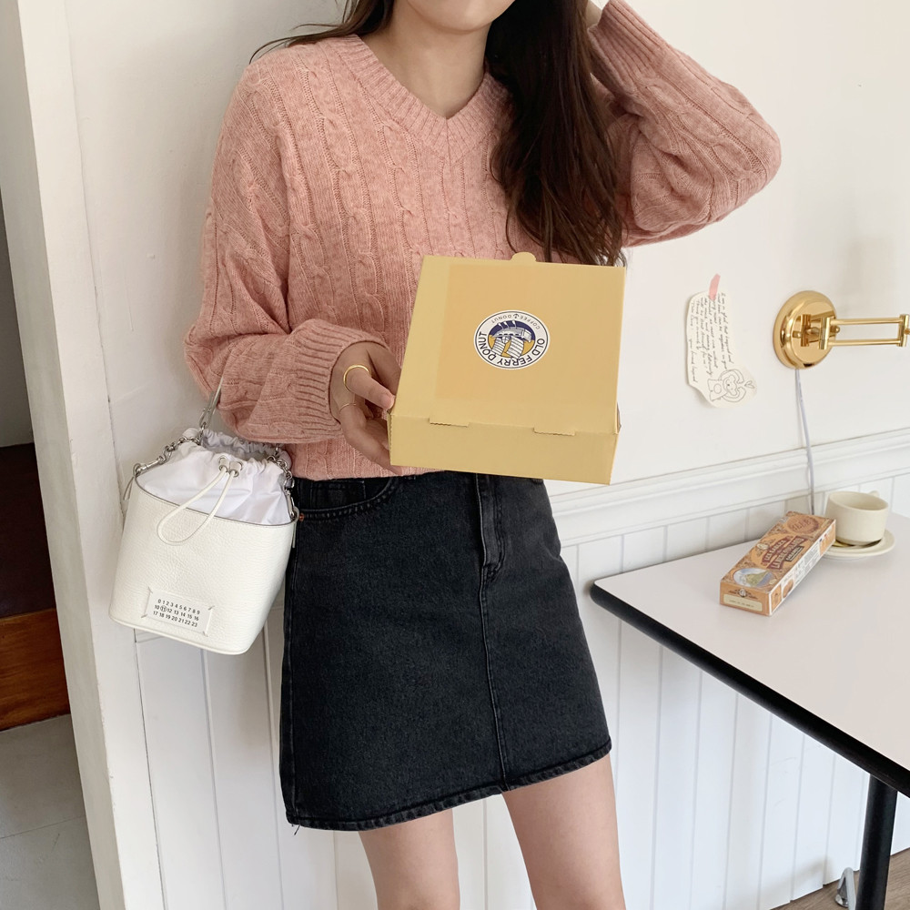 루즈핏 보카시 울 꽈배기 니트 가을 여성 브이넥 니트 케이블 니트 핑크 연보라 보라색