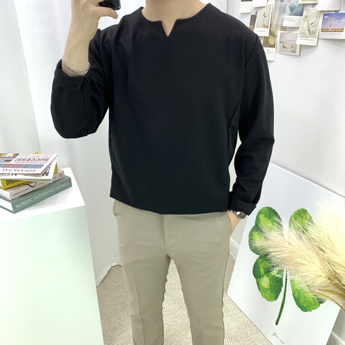 남자 4컬러 오버핏 봄 가을 브이트임넥 스판 기본 무지 긴팔 티셔츠 빅사이즈 - 상세 이미지 4