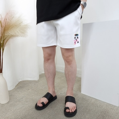 남자 스티커 페인팅 프린트 합포 면 4부 밴딩 트레이닝 반바지 3컬러 이미지 3