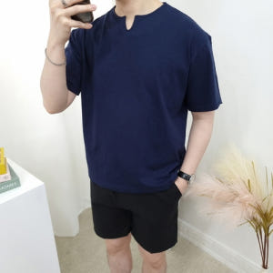 남자 4컬러 슬라브 트임 브이넥 루즈핏 여름 반팔티셔츠 블랙 네이비 화이... 착용 후기 | 사이즈/핏 총정리 - 상품 이미지 1