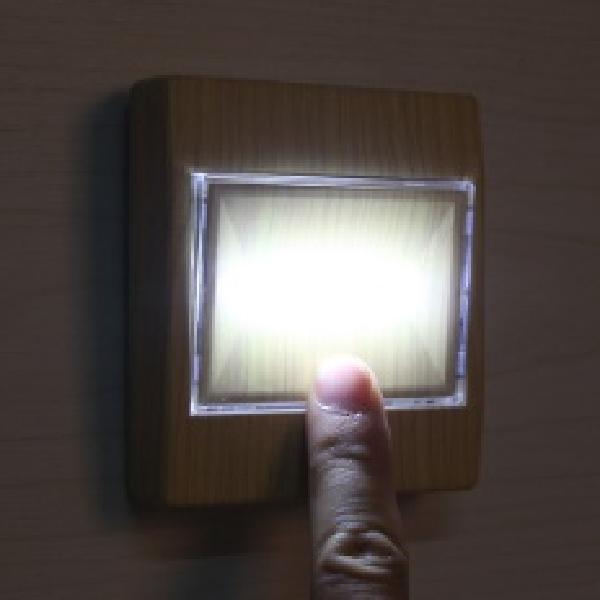 부착식 조명 드레스룸 파우더룸 침대 전등 장식장